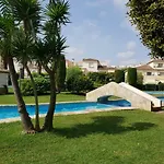 - La Isla