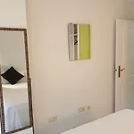 - La Isla
