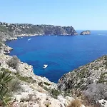 - La Isla