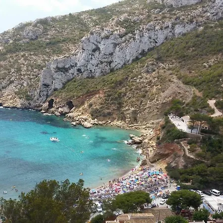 - La Isla