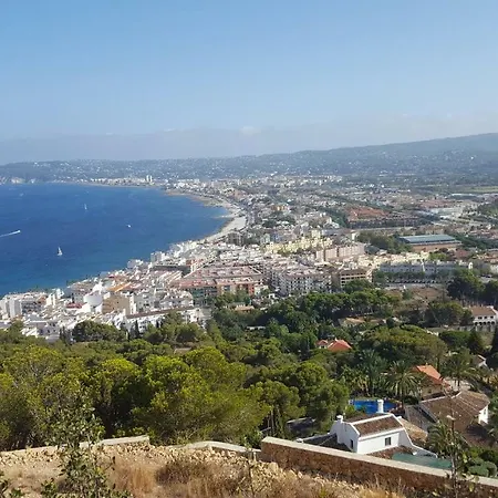 - La Isla * Jávea