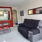 - La Isla Apartman