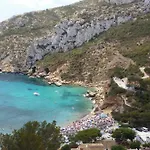 - La Isla