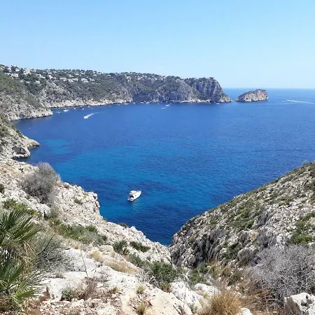 - La Isla