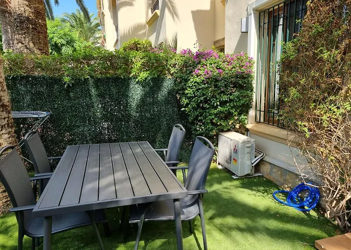 - La Isla Lägenhet Jávea