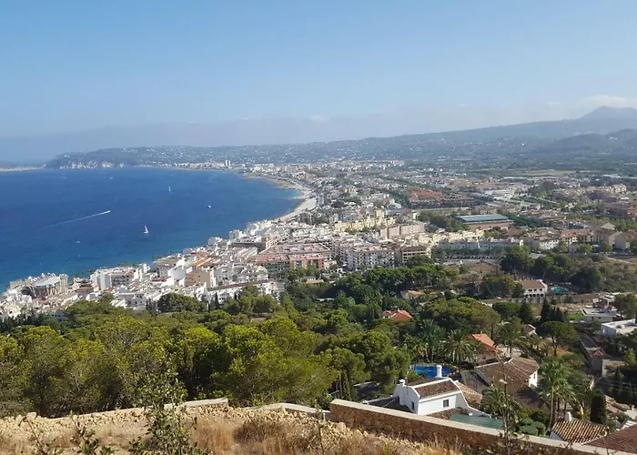 - La Isla * Jávea