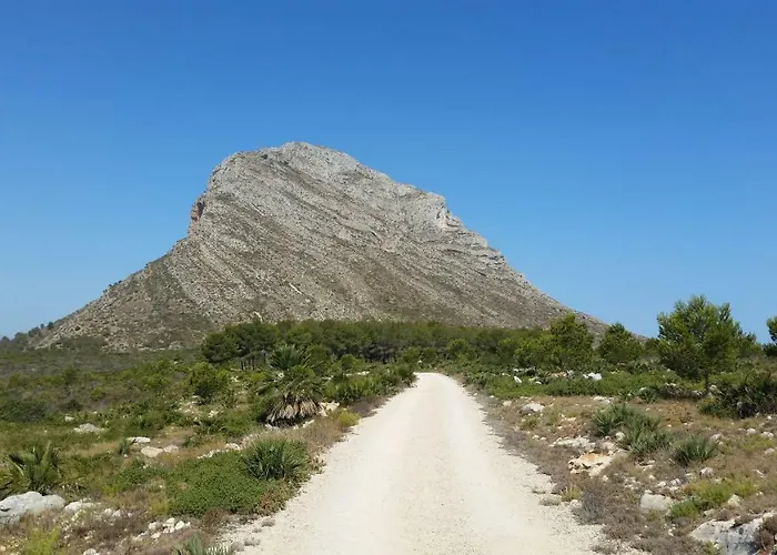 - La Isla * Jávea
