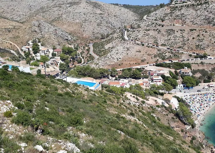- La Isla
